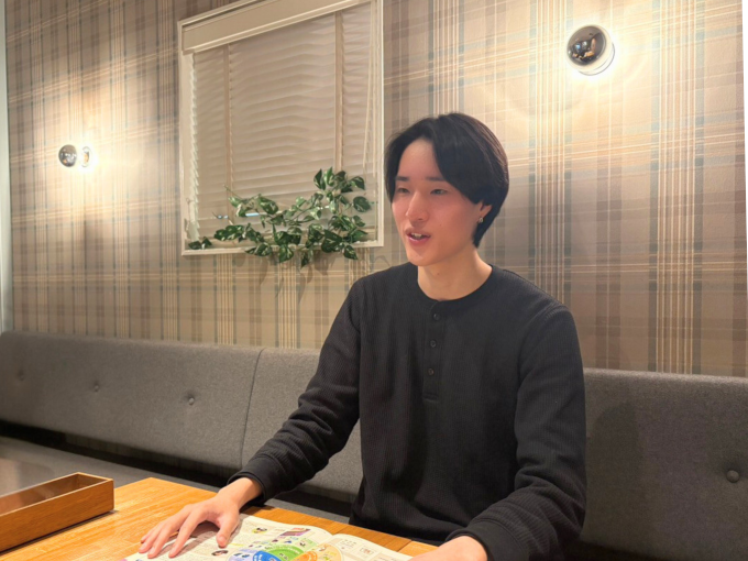 「留学生が英語で『教官室に行きたい』と言っているのがわかって、教えてあげたんです。通じた！と感動したのが原体験です」と野村さん