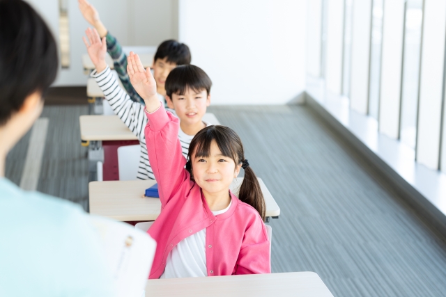 子どものオンライン英語教室、どう選ぶ? 英語力をつけるなら英会話+αがカギ!