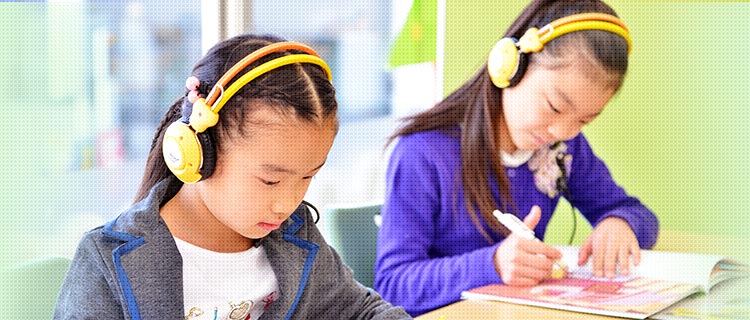 小学生から ４技能 中心の英語教育へ 子ども英語教室選びで考えたい 将来使える英語 とは 小学生からtoeic 600点を目指す 子ども英語 教室レプトン Lepton
